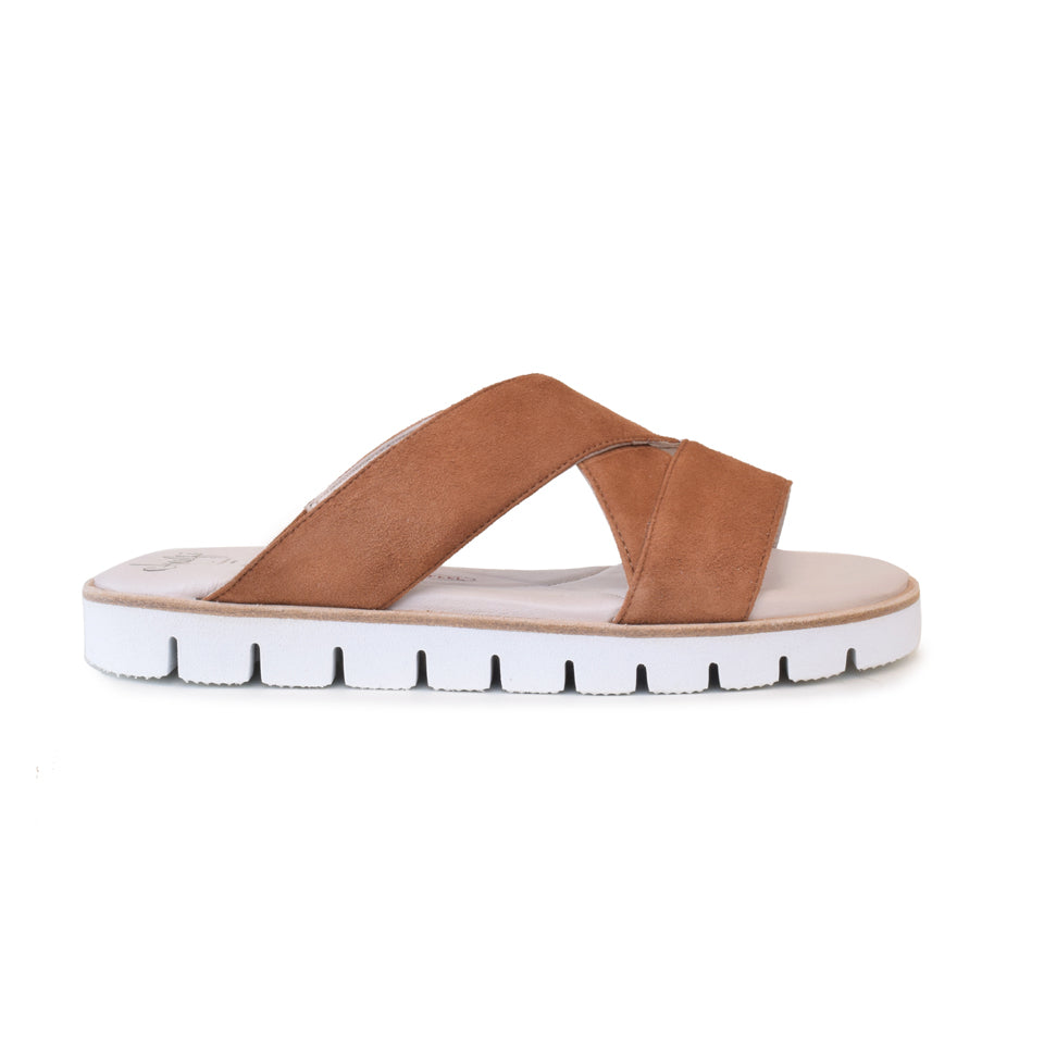 BARVIERA in Cognac Cashmere *SALE ITEM* ORIGINAL PRICE: $240.00