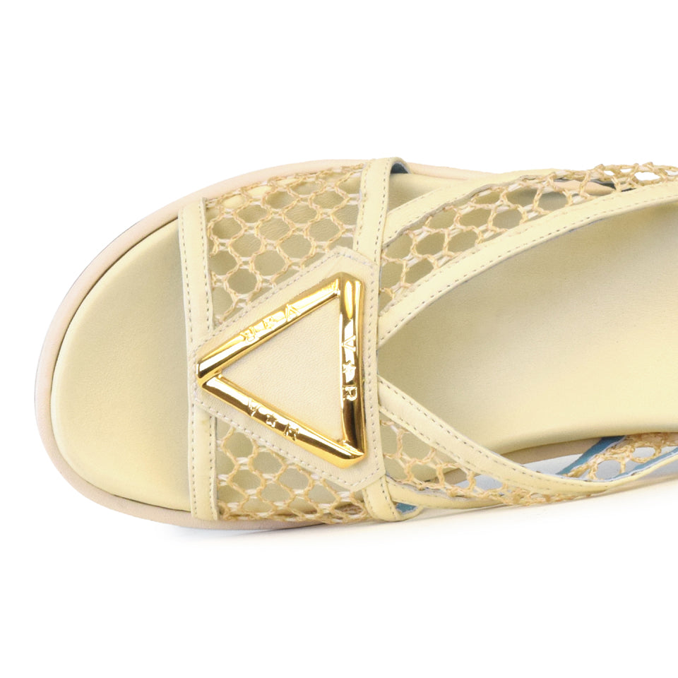 Capriccio Slide in Marzapane Parmasoft/Cream Knots Fabric
