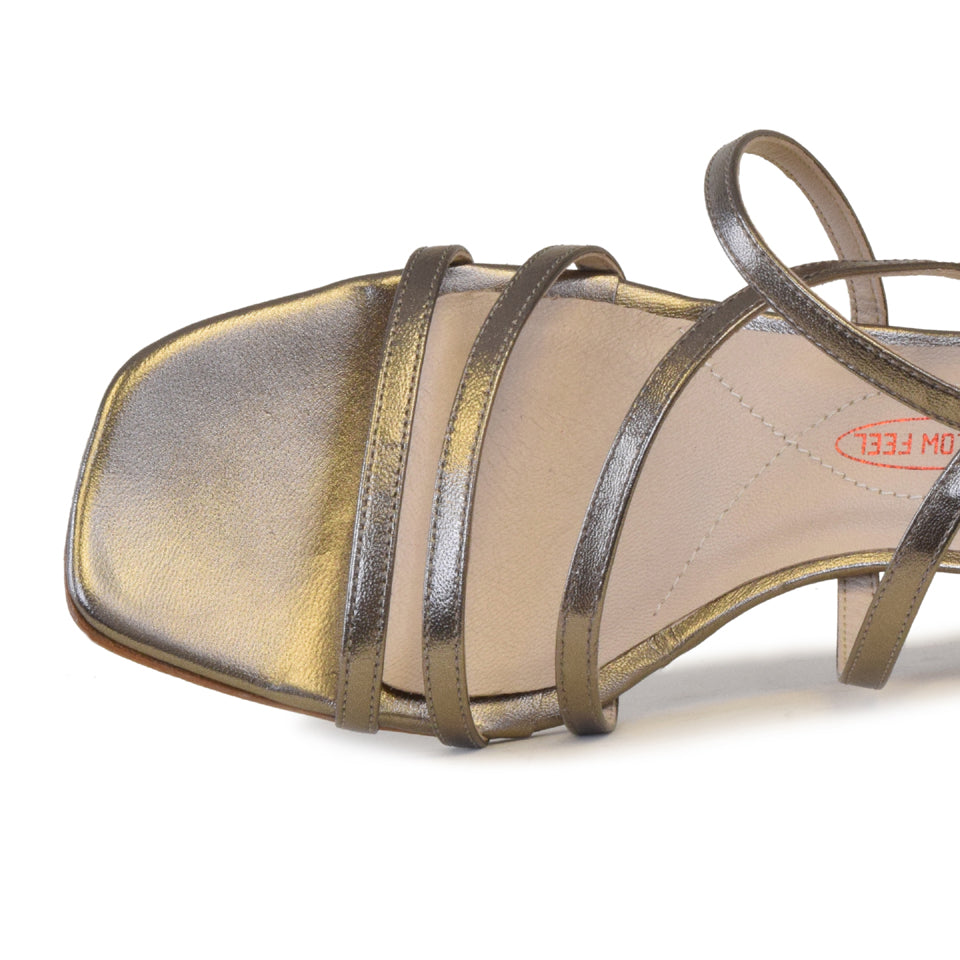 Firma in Pewter Palis