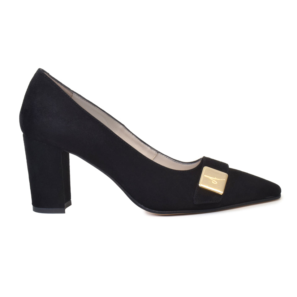 ISACCO in Black Cashmere