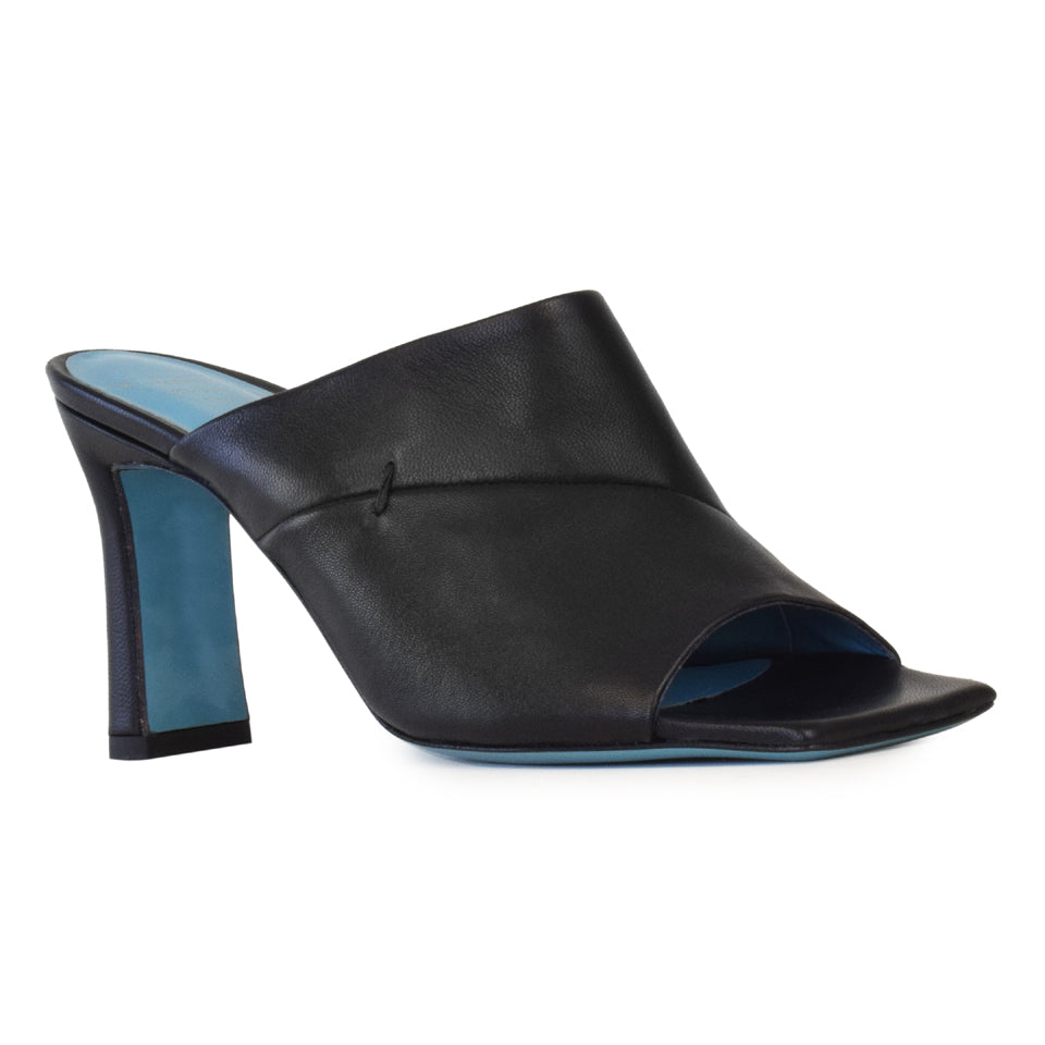 Lynet Slide in Black Parmasoft
