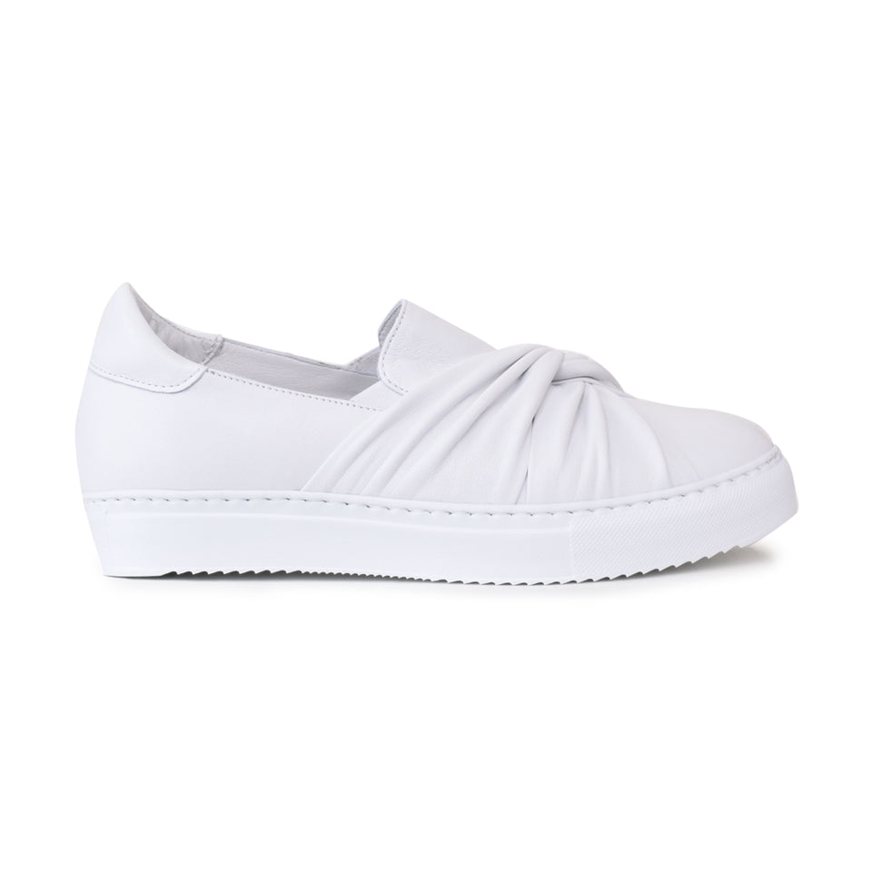 SORRISO in White Parmasoft *SALE ITEM* ORIGINAL PRICE: $315.00
