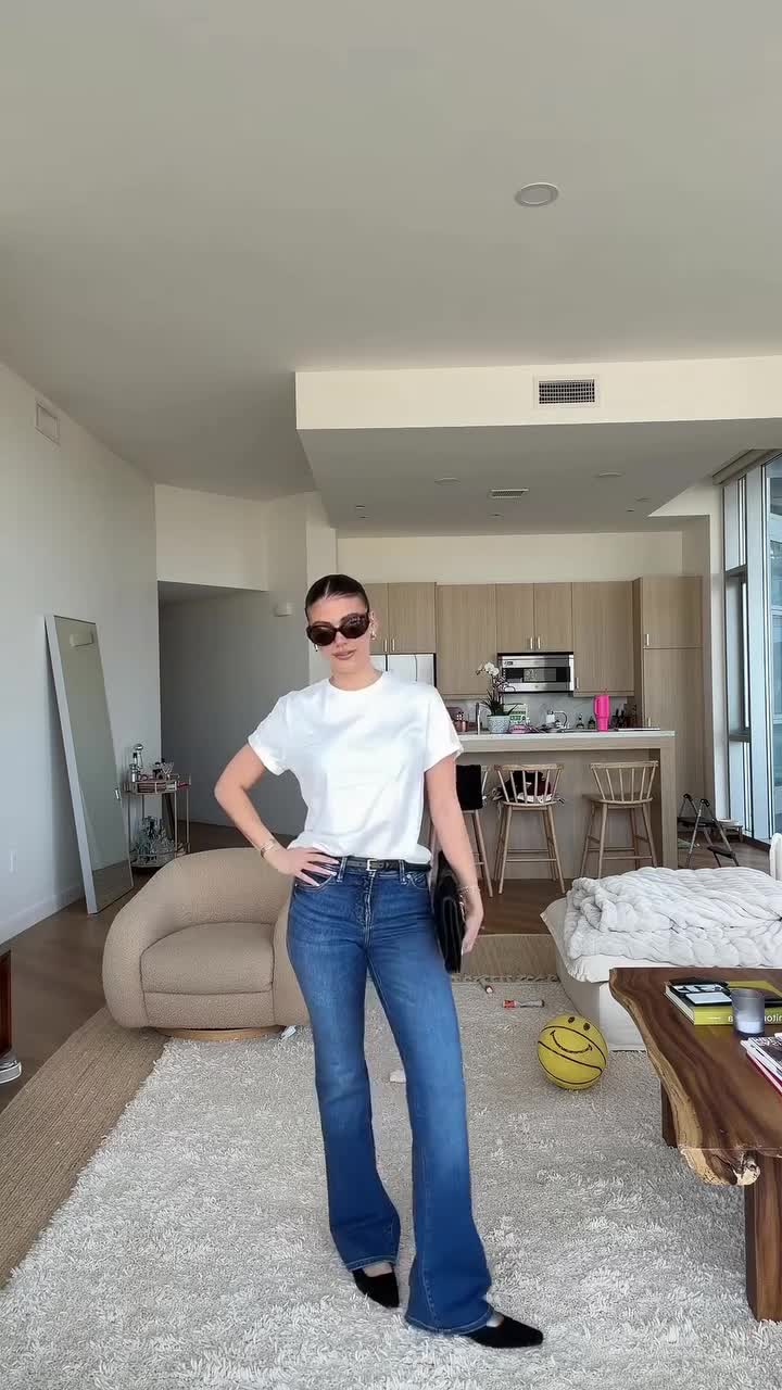 Kelsey Calemine Elevates Everyday Style in the Giunone Flat by Valentina Rangoni