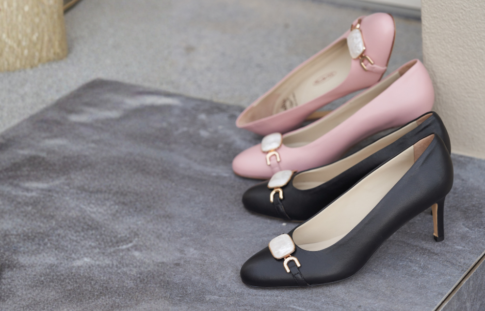 Parmasoft leather in shade Rosina.