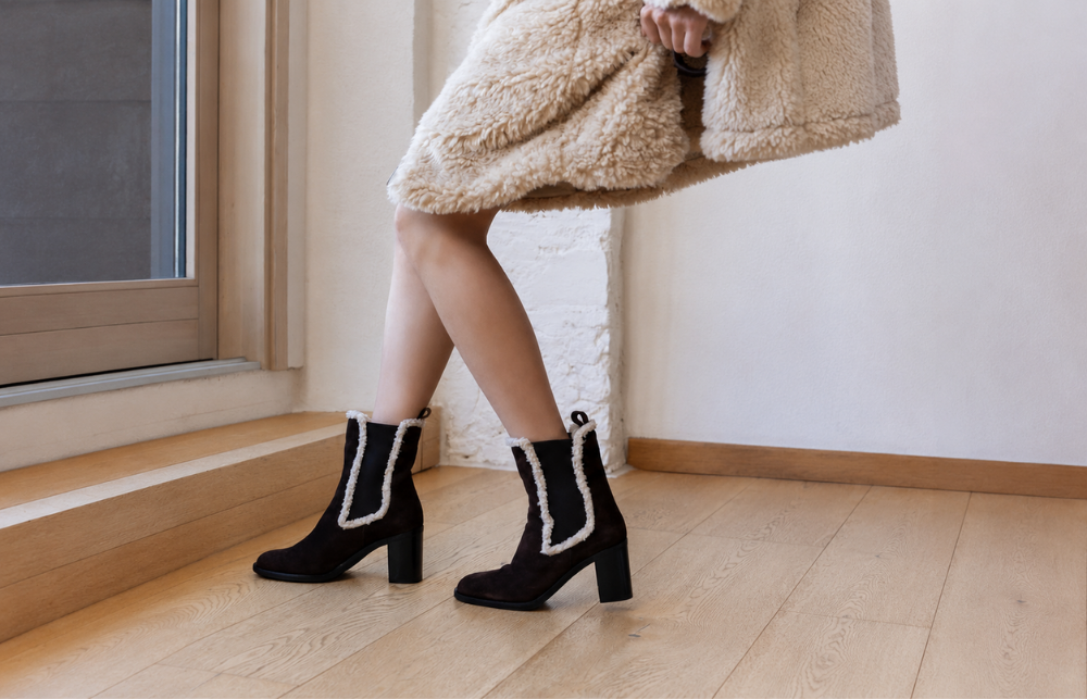 Parmasoft leather in shade Rosina.
