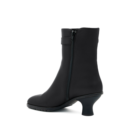 Baronessa Boot Black