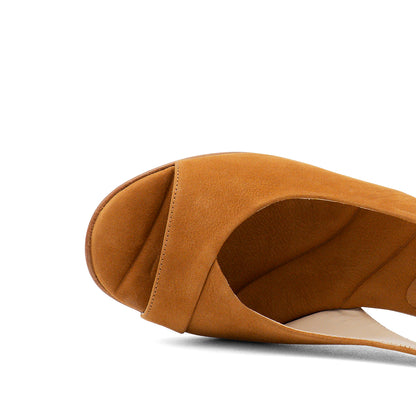 Elevato Heel Camel