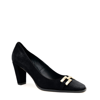 Formula Pump Black