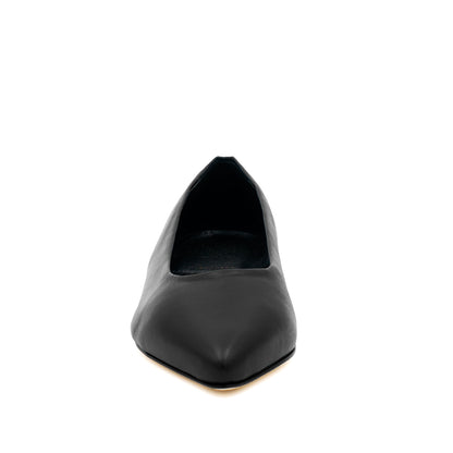 Tango Flat Black