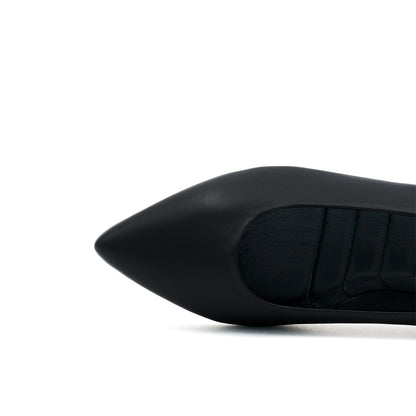 Tango Flat Black