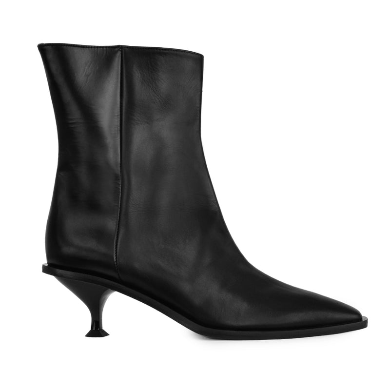 Drago Short Boot Black Chantal