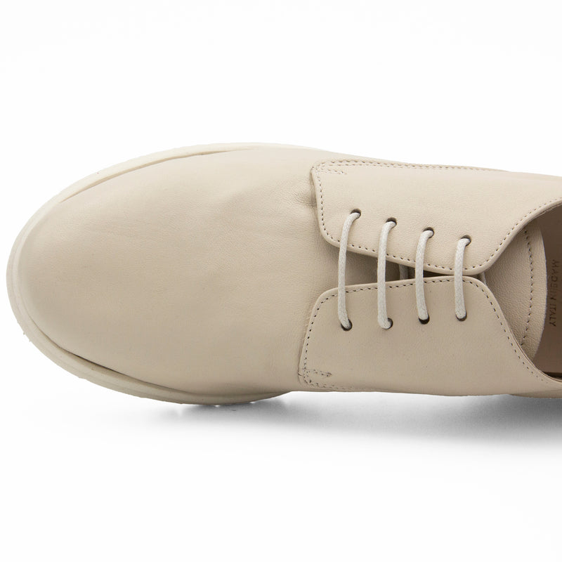 Emme Lug Laceup Beige Piumalux