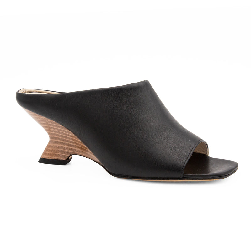 Flipper Ot Mule Black Parmasoft