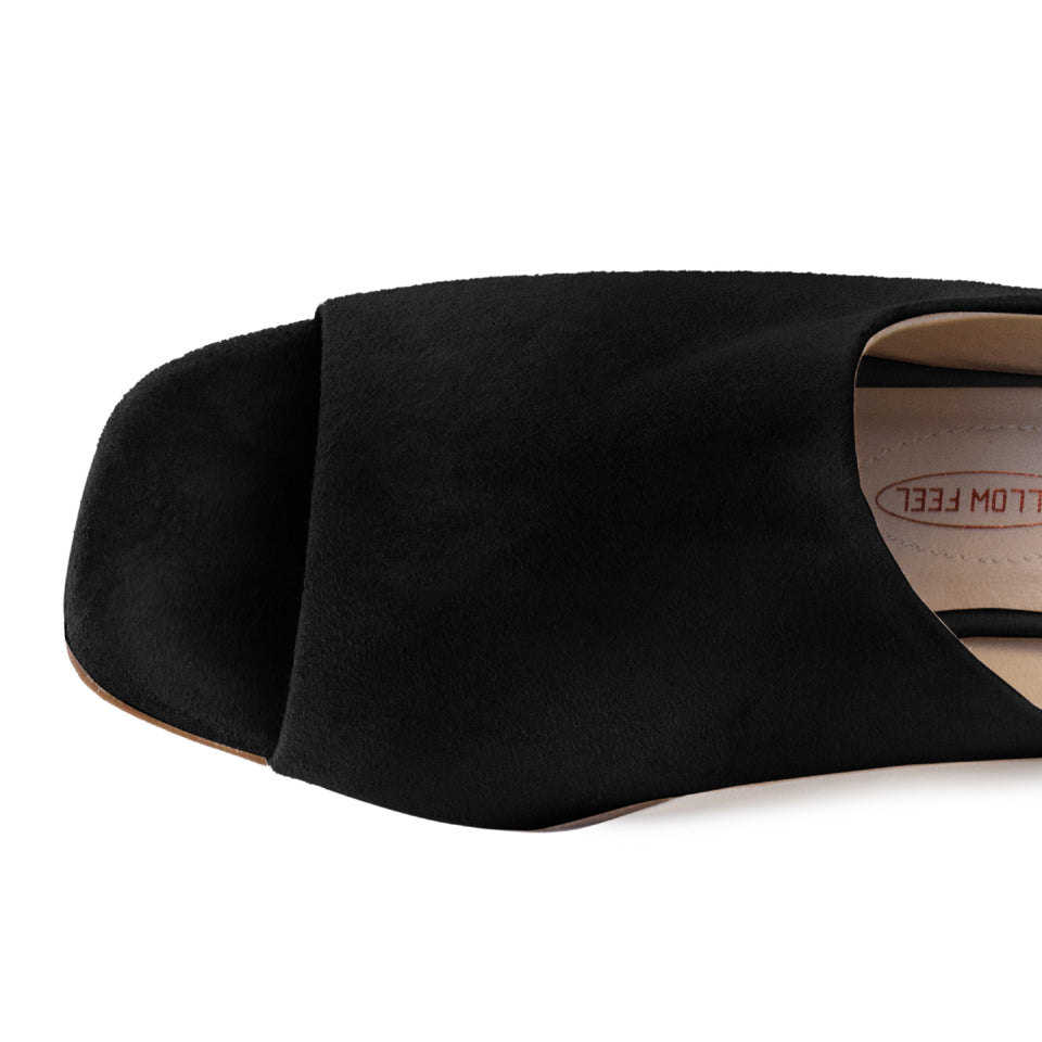 Flipper Slide in Black Cashmere