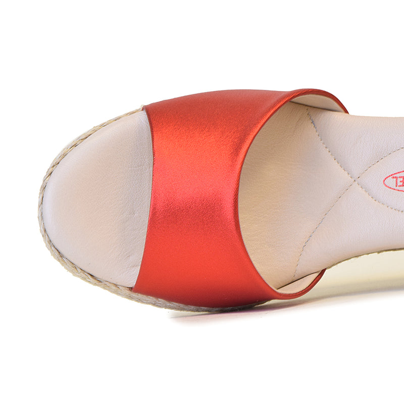 LEONARDO in Red Raso Nappa *SALE ITEM* ORIGINAL PRICE: $280