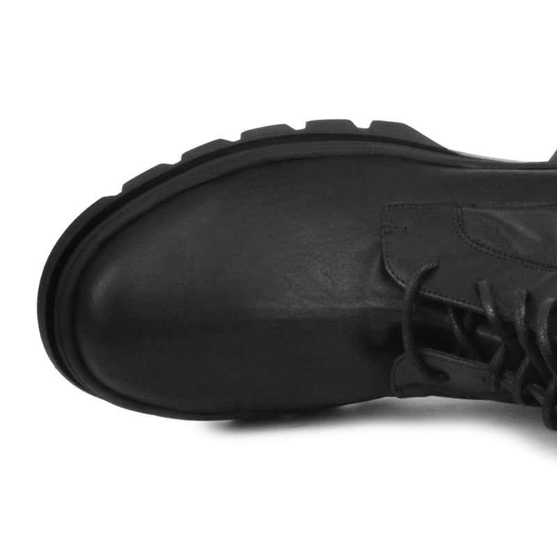 MARIA in Black Nappa Sweet