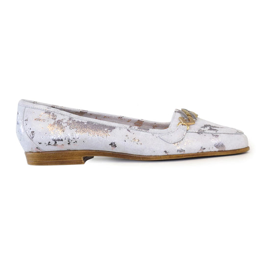 Oste Flat in Rugine Gucine *SALE ITEM* ORIGINAL PRICE: $240