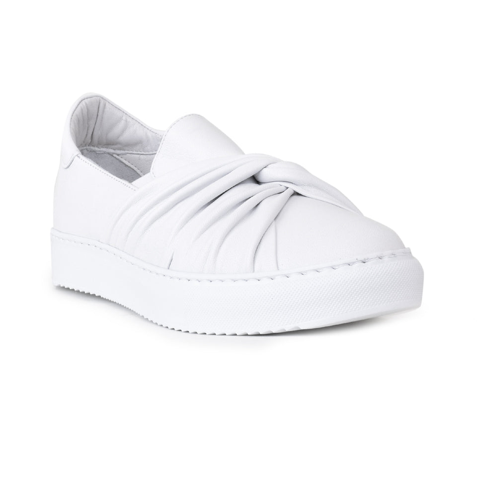 SORRISO in White Parmasoft *SALE ITEM* ORIGINAL PRICE: $315.00