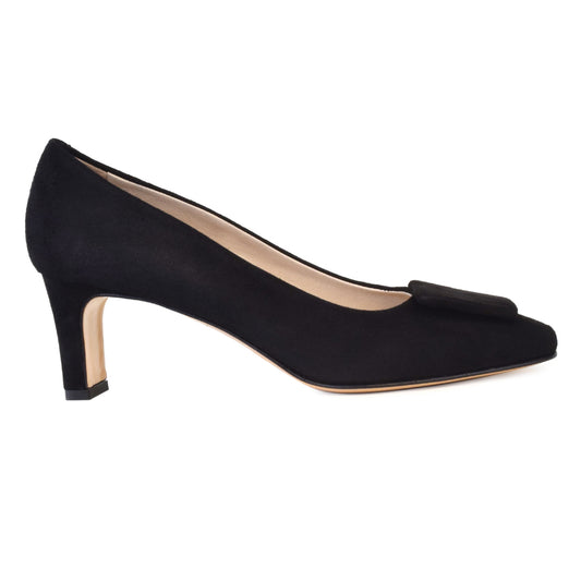 Sandy Pump in Black Cashmere